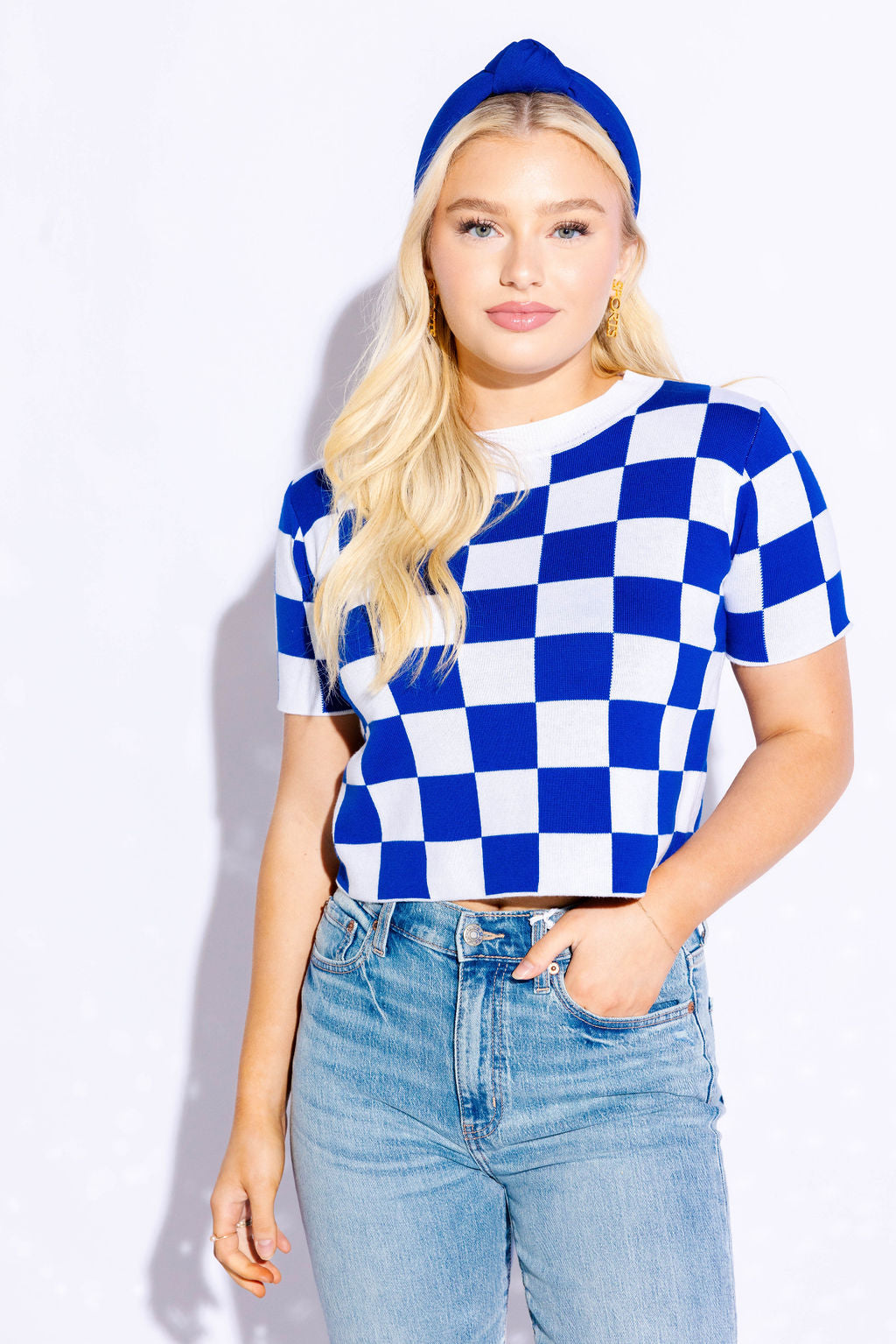 BLUE AND WHITE CHECKERED KNIT CROP