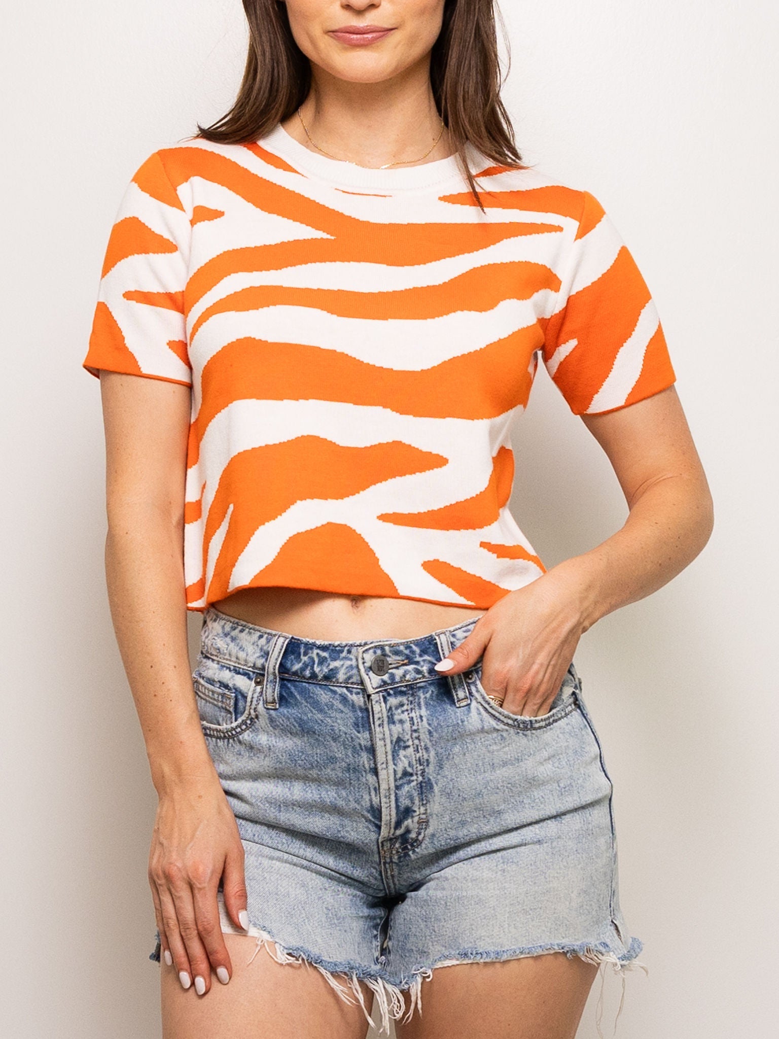 TIGER STRIPE KNIT CROP - ORANGE AND WHITE - Sparkle City Co
