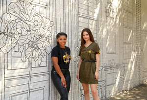 Black Fleur De Lis Tee